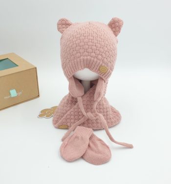 Conjunt priumera posta rosa